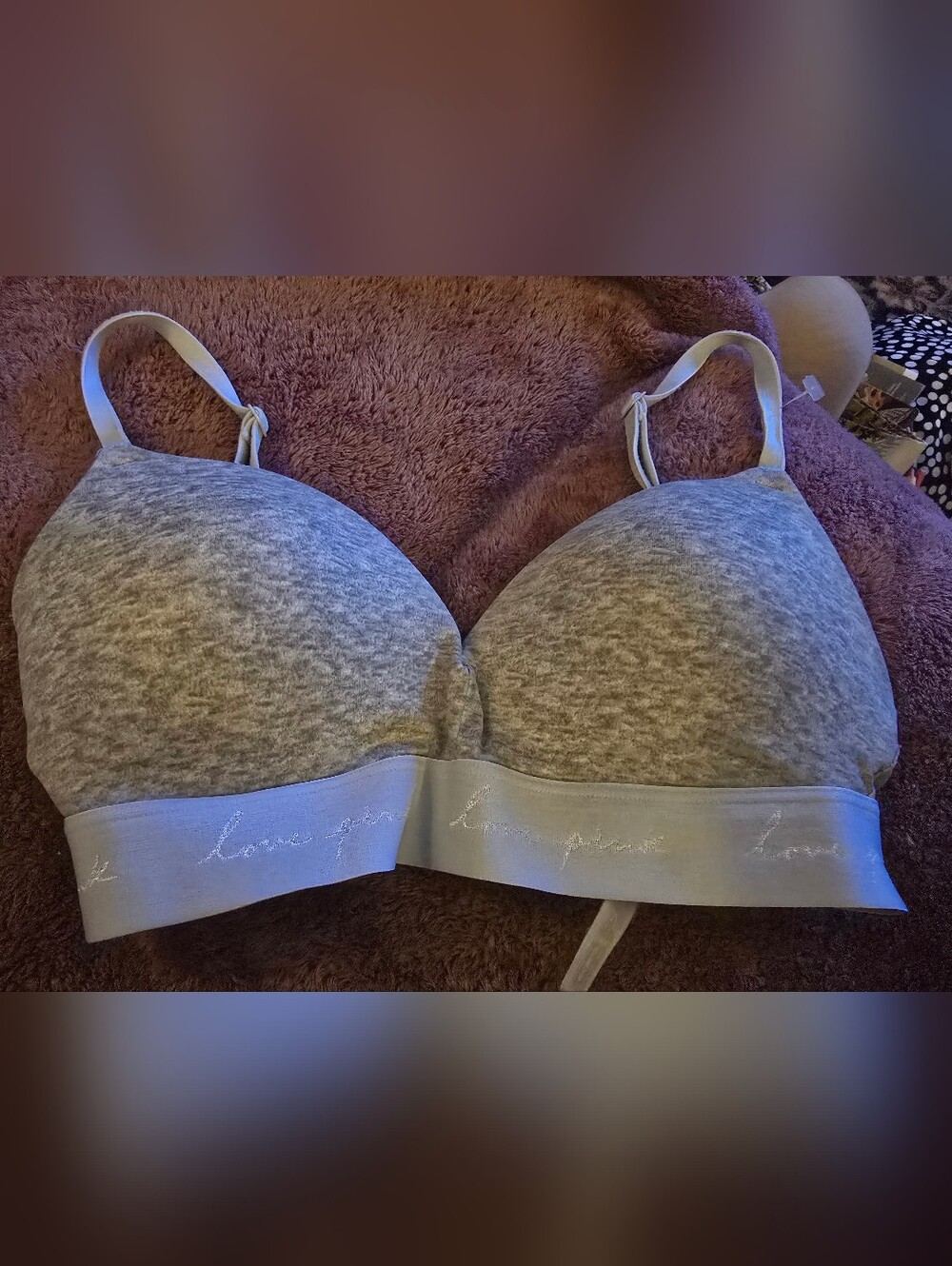 Victoria Secret Size 32D Heathered Gray Lightly Lined Wireless Pushup Bra!